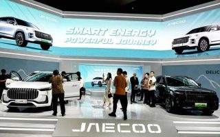 Fenomena 'Dua Dunia' Otomotif 2026: Antara Mobil China yang Menguasai Pasar, Mobil Jepang yang Bertahan di Hati, atau Matinya Dominasi Merek Legacy?