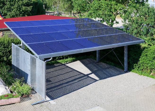 Demam Solar-Canopy Mobil Listrik: Tren Atap Panel Surya Fleksibel yang Bikin Pengemudi Jakarta Pamer Kelistrikan Mandiri di Tengah Kemacetan